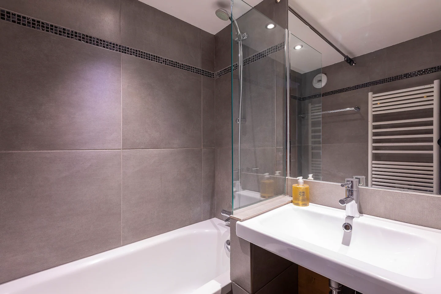 location-Valthorens-Salle-de-bain-415