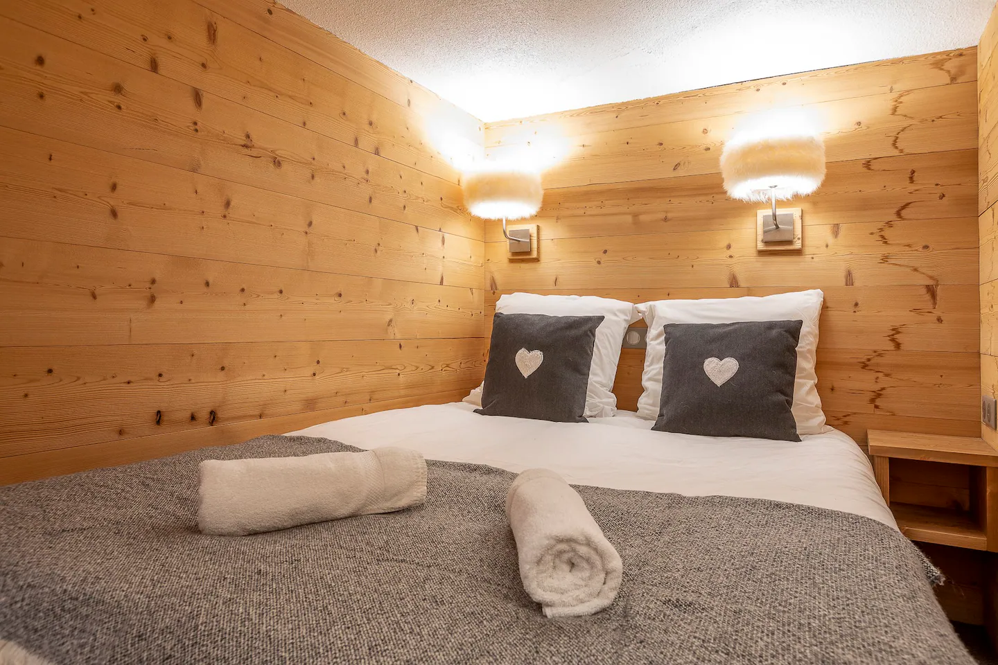 location-Valthorens-chambre-double-sans-vue-2-456