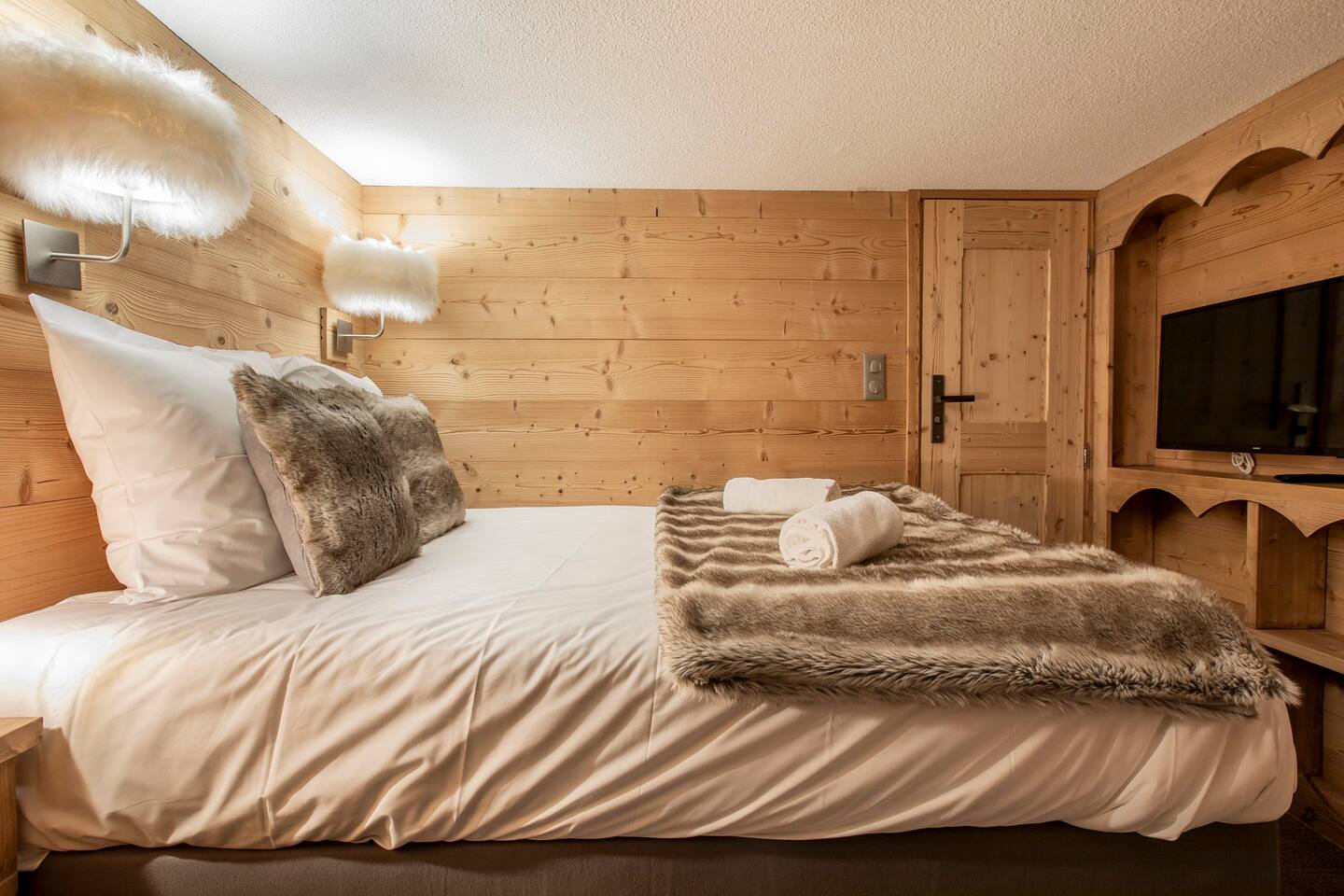 location-Valthorens-chambre-double-sans-vue-2-574