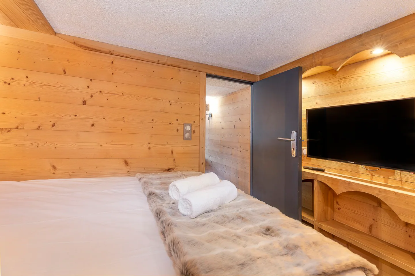 location-Valthorens-chambre-double-sans-vue-681