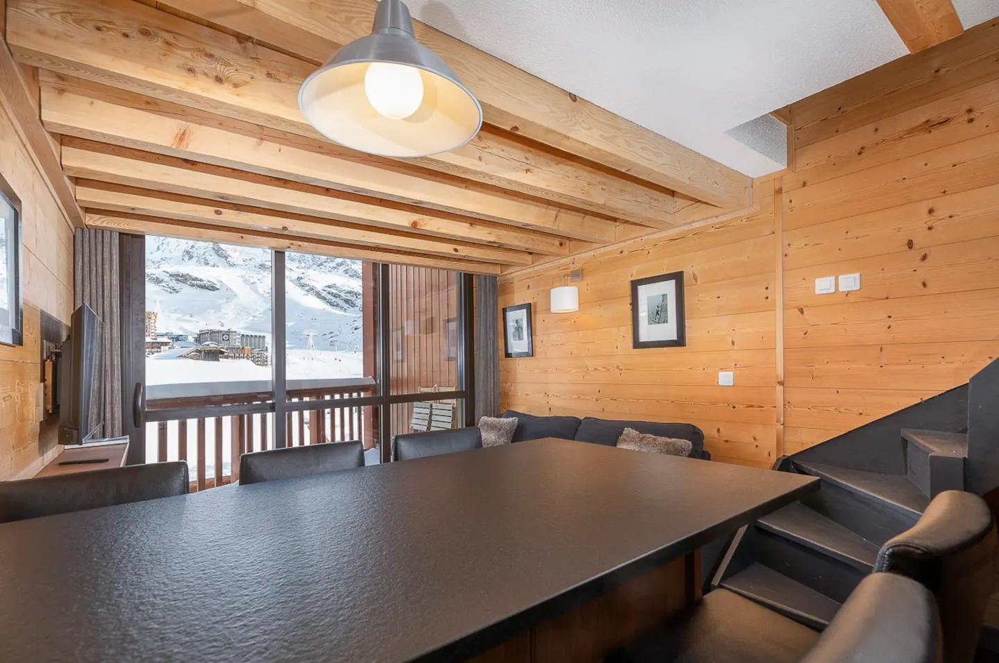 location-Valthorens-vue-cuisine-sur-piste-681