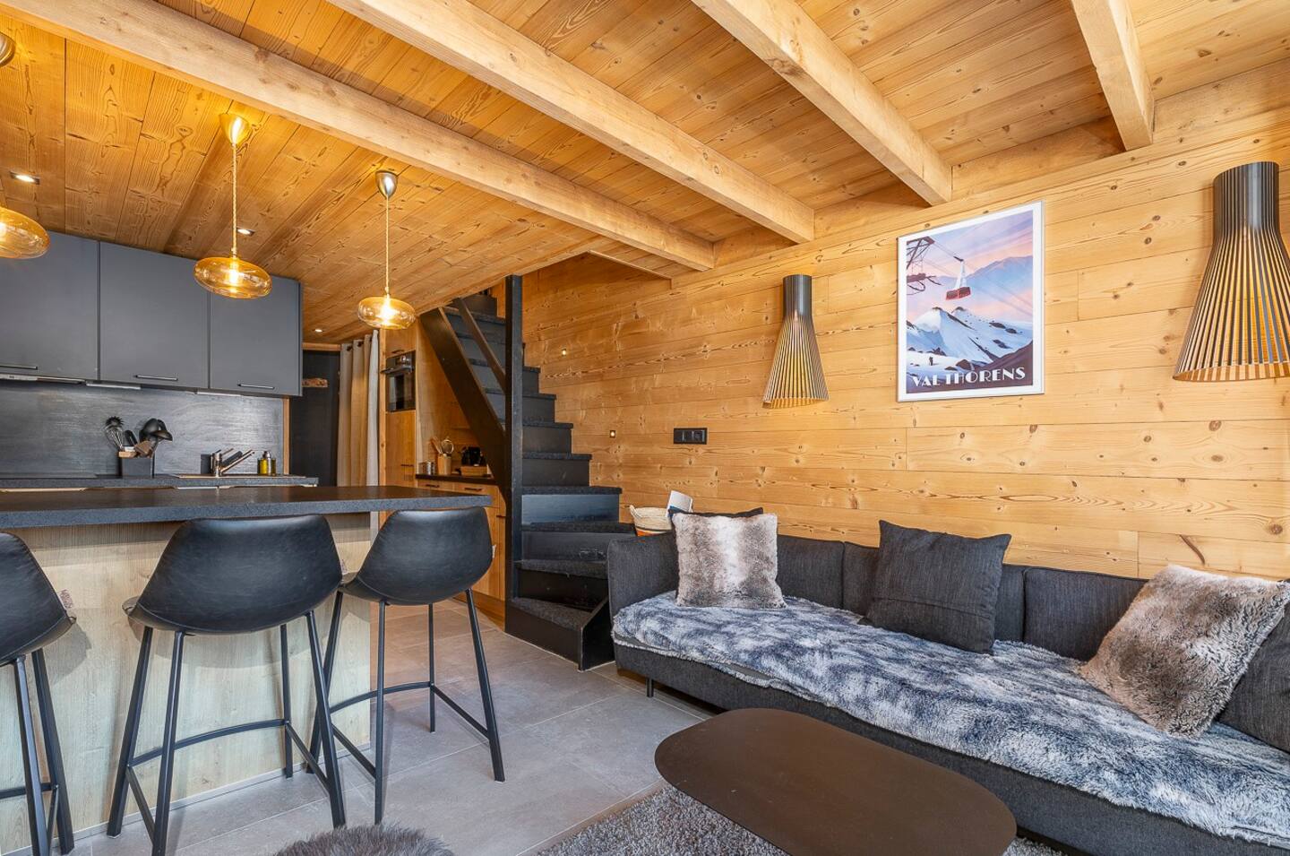 location-Valthorens-vue-du-salon-4-570